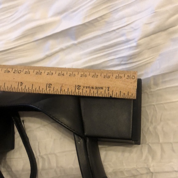 NWT shoes. Black heel and strap .brash. 8.5w. - Picture 7 of 8